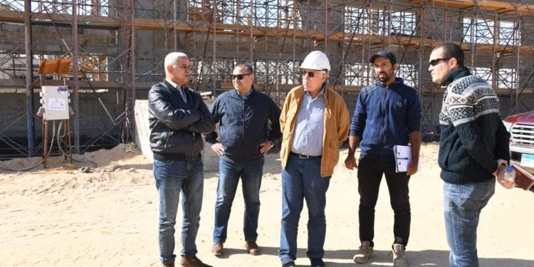 رئيس “المقاولون العرب” يتابع الموقف التنفيذي لمونوريل 6 أكتوبر