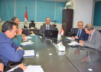 الإسكان تتابع مع البنكين الدولى والآسيوى مشروعات برنامج خدمات الصرف الصحى المُستدام