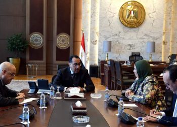 رئيس الوزراء يتابع الموقف التنفيذي لتطوير جزيرة الوراق