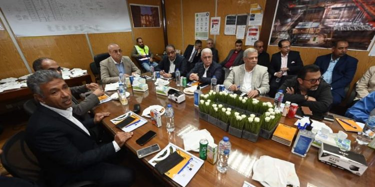 وزير الإسكان يتابع موقف 18 مشروع لمياه الشرب والصرف الصحى جارى تنفيذها بمحافظة الإسكندرية