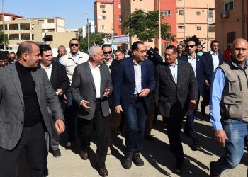 رئيس الوزراء يواصل متابعة مشروعات التطوير العمراني القائم بمحافظة السويس