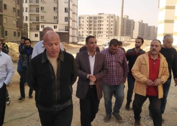 مسئولو مدينة بدر يتفقدون المرحلة الثانية من سكن موظفي الدولة بالعاصمة الإدارية