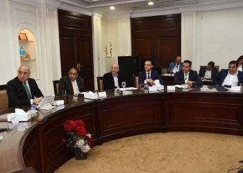 وزير الإسكان يتابع الموقف التنفيذى لمشروع تطوير موقع التجلى الأعظم