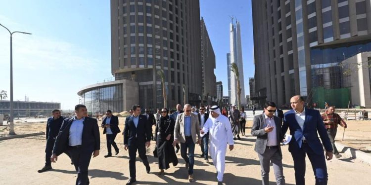 وزير الإسكان يختتم مع نظرائه العرب جولة العاصمة الإدارية بزيارة الأحياء السكنية والحى الحكومي