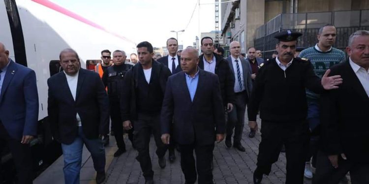 وزير النقل يشهد انطلاق أولى رحلات قطارات تالجو الفاخرة من محطة مصر.. للدرجة 1 و2