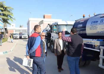 مياه الجيزة تنظم ندوات بالمدارس ولقاءات مجتمعية لرفع الوعي المائي