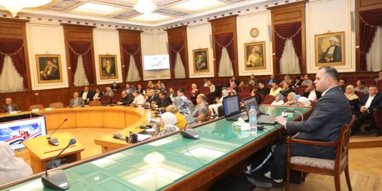 محافظة القاهرة تعقد ندوة حول المنظومة الجديدة لإصدار تراخيص المحال