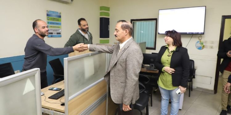 رئيس مياه أسيوط يتفقد مركز التدريب وخدمة العملاء الإقليمى وادارة الخط الساخن