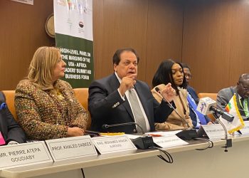 أبو العينين: العالم يشهد تغيرات اقتصادية جيوسياسية غير مسبوقة تعيد تشكيل النظام الدولي