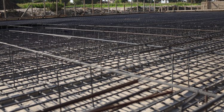 وزير الإسكان يتابع مشروعات مياه الشرب والصرف الصحى ببنى سويف خلال 2022