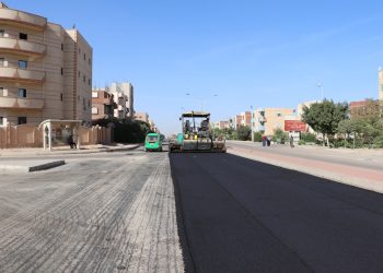 الإسكان: تنفيذ 4 خطوط كهرباء باستثمارات 410 ملايين جنيه لخدمة المنطقة الصناعية الثامنة بمدينة السادات