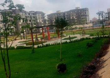 وزير الإسكان: متابعة تقدم الأعمال بالمشروعات الخدمية بمدن برج العرب الجديدة والعبور والعبور الجديدة و6 أكتوبر وبدر