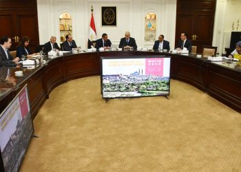 وزيرا الإسكان والتنمية المحلية يستعرضان التحضيرات لاستضافة مصر للمنتدى الحضرى العالمى فى دورته الثانية عشرة “WUF12”