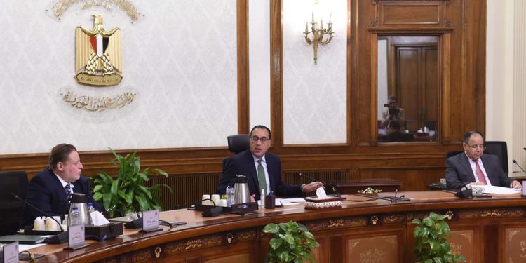 رئيس الوزراء: نتابع «منظومة الشحن» بعد إنهاء تراكمات البضائع بالموانئ