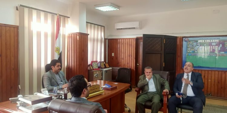 مسئولو جهاز “النوبارية الجديدة” يتفقدون أعمال تطوير الطرق بالمدينة وأهم مشروعات 2023