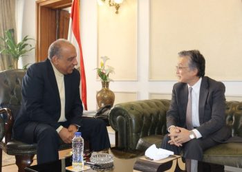 وزير قطاع الأعمال العام يبحث مع سفير اليابان تعزيز فرص الشراكة والتعاون الاقتصادي