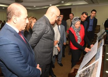  وزير الإسكان يتابع البرنامج الزمني للانتهاء من مختلف مكونات مشروع تطوير موقع التجلى الأعظم بسانت كاترين