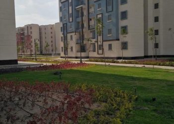 وزير الإسكان يتابع الموقف التنفيذى للمشروعات المختلفة الجارى تنفيذها بمدينة حدائق العاصمة.. تشمل 90 ألف شقة
