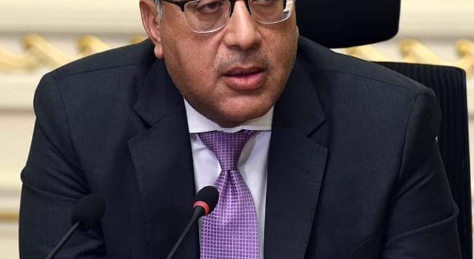 رئيس الوزراء يتابع موقف البضائع المفرج عنها بالموانئ.. بقيمة 1.5 مليار دولار