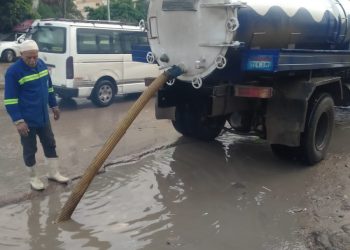 صرف الإسكندرية تواصل أعمال سحب مياه الأمطار واستمرار حالة الطوارئ.. بعدد 152 سيارة
