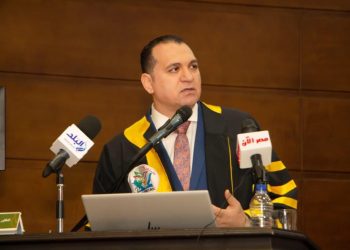 بحضور وزير الشباب والرياضة.. مساعد رئيس حزب حماة وطن يحصل على درجة الماجستير فى بحث عن صناعة الرياضة ودورها فى مصر 2030