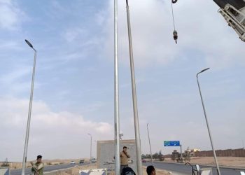 جهاز مدينة العبور يستكمل أعمال التطوير ورفع كفاءة البنية التحتية وشبكات الإنارة بعدة مناطق