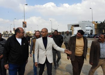 الغيطى: حملات يومية مكثفة بالتجمع الثالث لإزالة الإشغالات والمخالفات وتطبيق حملات مماثلة على جميع أحياء القاهرة الجديدة