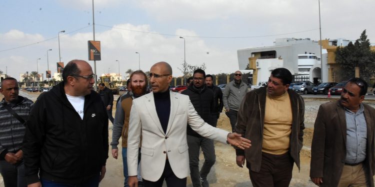 الغيطى: حملات يومية مكثفة بالتجمع الثالث لإزالة الإشغالات والمخالفات وتطبيق حملات مماثلة على جميع أحياء القاهرة الجديدة