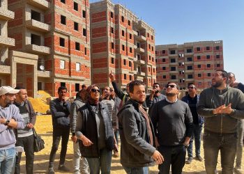 مسئولو الإسكان يتابعون تقدم الأعمال لــ86 عمارة ضمن”سكن كل المصريين” بمدينتي العاشر من رمضان والسويس الجديدة