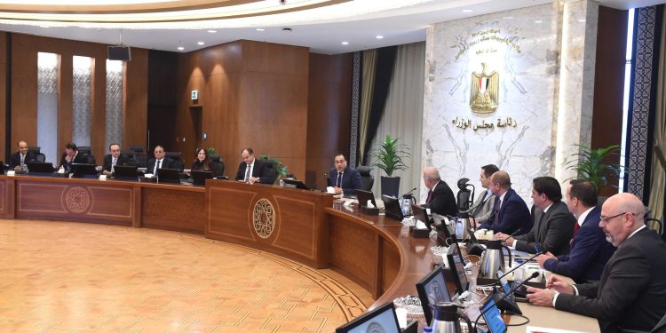 لأول مرة من 10 سنوات.. رئيس الوزراء يلتقي وفد شركات تركية تعمل في مجالات مختلفة