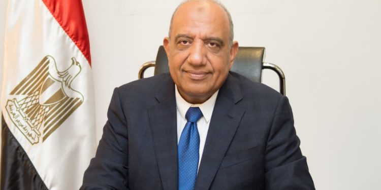 المهندس محمود عصمت وزير قطاع الأعمال العام