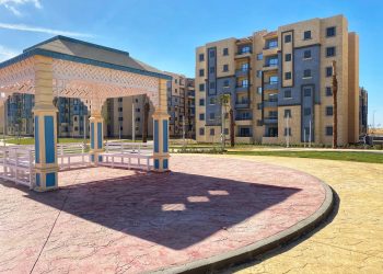 شقق سكنية غرب المطار