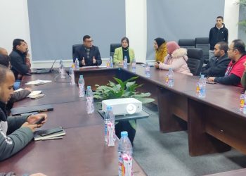 رئيس جهاز العاصمة الإدارية الجديدة  يلتقي سكان الحي السكني الثالث R3 بقاعة الاجتماعات بمقر الجهاز