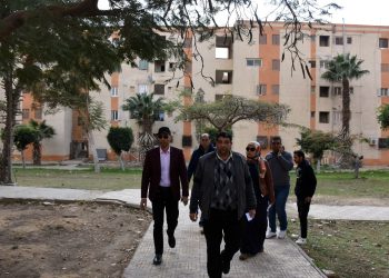 رئيس جهاز مدينة القاهرة الجديدة يواصل جولاته التفقدية بأحياء التجمع الخامس بالمدينة