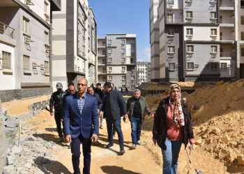 رئيس جهاز مدينة القاهرة الجديدة يواصل جولاته التفقدية لمتابعة سير العمل بالمشروعات