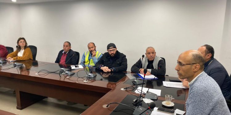 رئيس جهاز مدينة القاهرة الجديدة يلتقي سكان مشروعات دار مصر وجنة