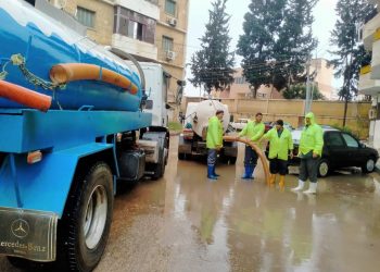 رئيس مياه البحيرة: استمرار أعمال سحب مياه الأمطار بالمحافظة