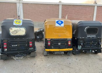 رئيس جهاز " القاهرة الجديدة ": حملات لمنع سير مركبات " التوك توك " بالمدينة والتحفظ عليها بمعاونة الشرطة