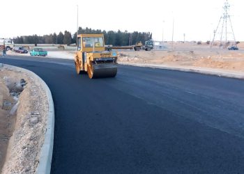 رئيس جهاز القاهرة الجديدة يتفقد محاور الطرق  وأعمال المرافق بالمدينة.. ومحور جديد بطول 1.8 كم