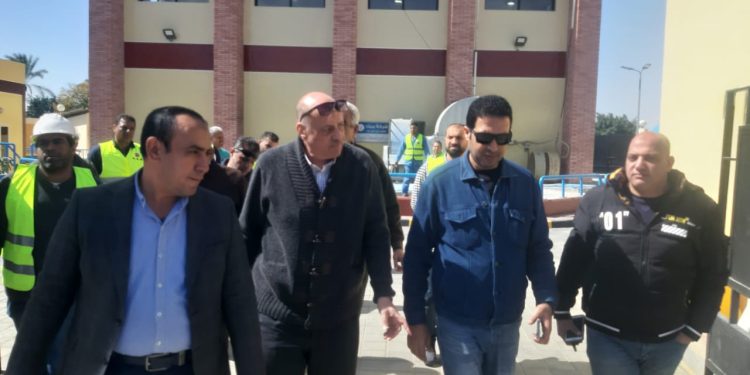 رئيس جهاز “الشروق” : اعتماد المخطط التفصيلي للمناطق المضافة للمدينة.. والانتهاء من تطوير رافع الصرف الرئيسي بطاقة 60 ألف م3