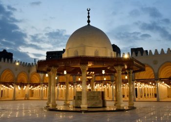 وزير الإسكان: مسجد عمرو بن العاص يستعد لاستقبال شهر رمضان بعد أعمال التطوير والترميم.. على مساحة 28 ألف متر