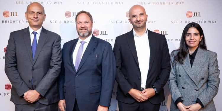 “جيه إل إل” تدعو الشركات العقارية إلى تبني استراتيجيات فعالة لتخفيف تداعيات التضخم خلال 2023