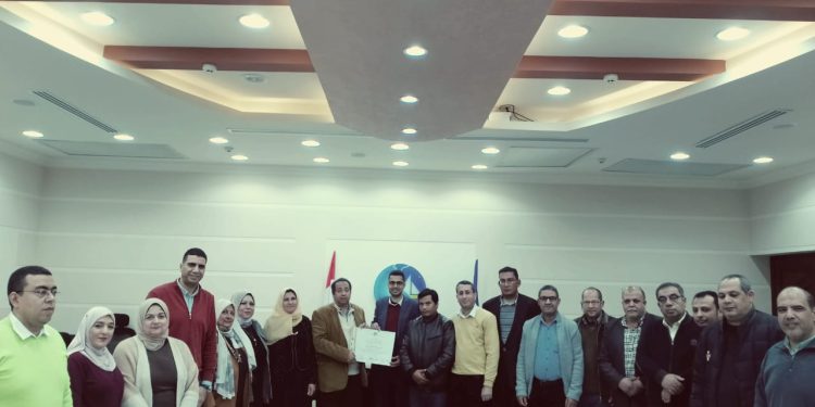 مياه الشرب بدمياط ...الحصول على شهادة تجديد إعتماد نظام إمداد محطة مياه السلام