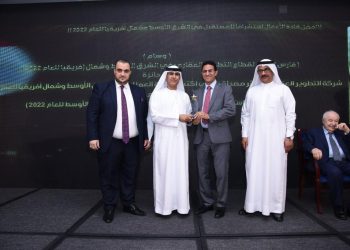 «استثمارات الإماراتية» تكرم حميد الرجوي بوسام فارس الإنجاز في قطاع العقارات في الشرق الأوسط