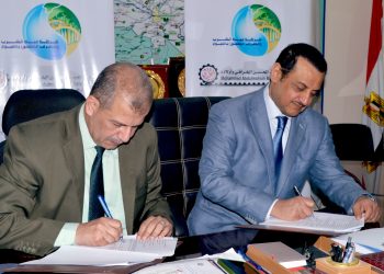 بتكلفة 37 مليون يورو.. مياه الفيوم ومجموعة شركات الخرافى يوقعان عقد لتنفيذ محطتى معالجة ابشواى وأبو شنب