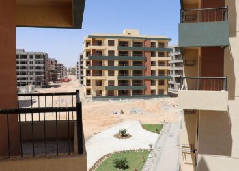 ‫ وزير الإسكان يتابع معدلات تنفيذ وحدات "سكن كل المصريين" بمدن 6 أكتوبر وحدائق العاصمة والسويس الجديدة
