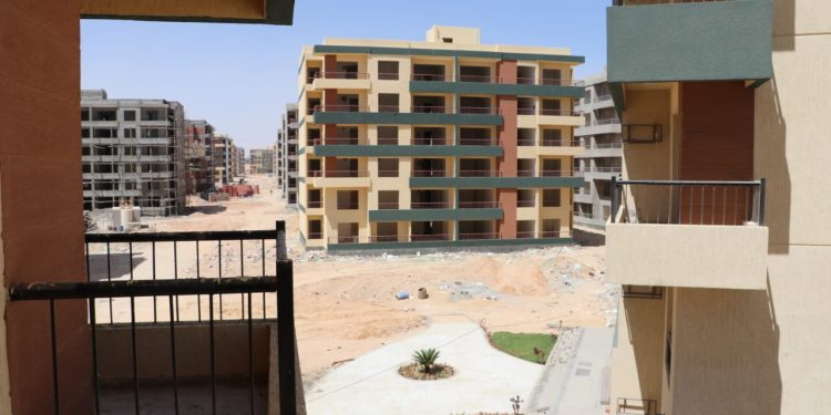  وزير الإسكان يتابع معدلات تنفيذ وحدات "سكن كل المصريين" بمدن 6 أكتوبر وحدائق العاصمة والسويس الجديدة