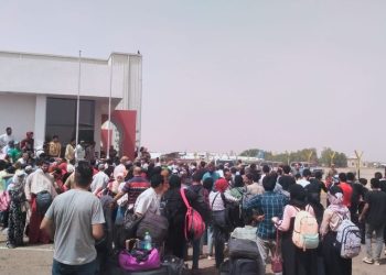 وزيرة الهجرة: على مدار 4 أيام.. جسر جوي لإجلاء المصريين بالسودان “23 طلعة جوية” وعشرات من الحافلات البرية يرحلون ٥٣٢٧ مصريا جواً وبراً 