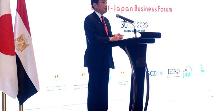 رئيس الوزراء الياباني: مصر لديها الاستعداد لاستقبال المزيد من الاستثمارات.. و1.3 مليار دولار حجم التجارة بين البلدين