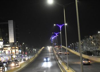 وزير الإسكان: استبدال 35 ألف كشاف إنارة  بــ”القاهرة الجديدة” من صوديوم إلى ليد لترشيد الكهرباء